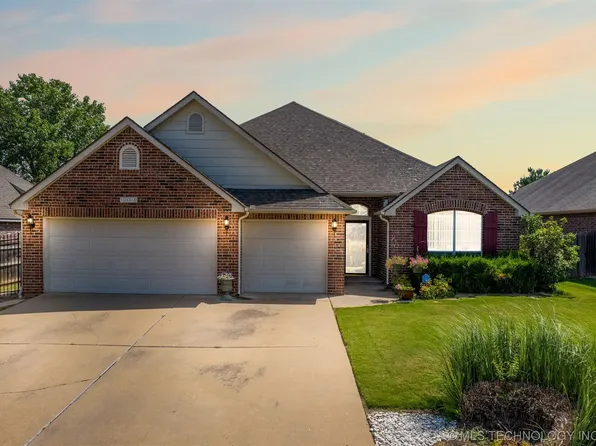12019 S Date Ave, Jenks, OK 74037