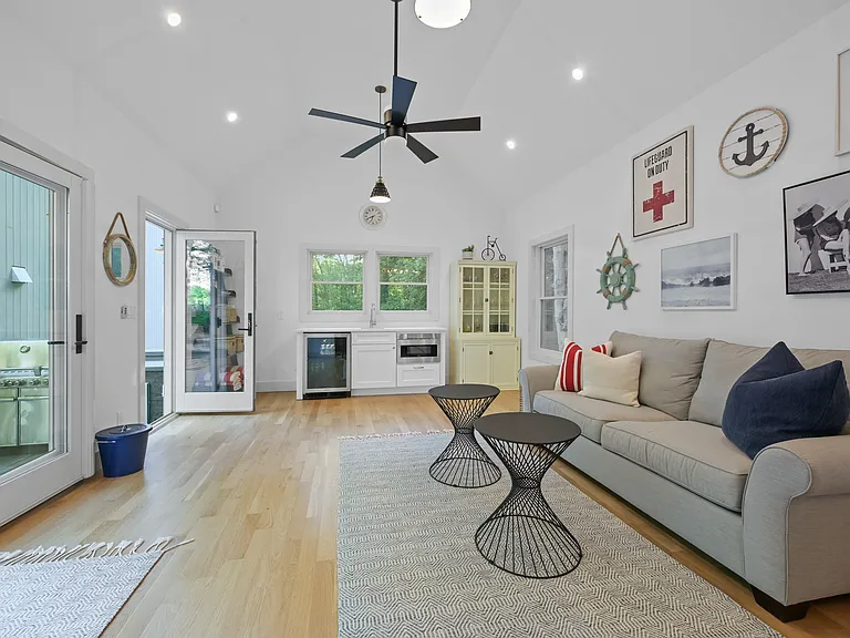 2855 Deerfield Rd — Photo 12