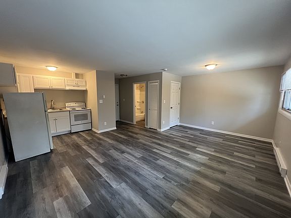 2nd image of 1645 Highland Dr #11390802