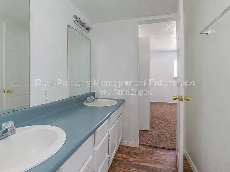 1705 Beaumont Dr — Photo 10