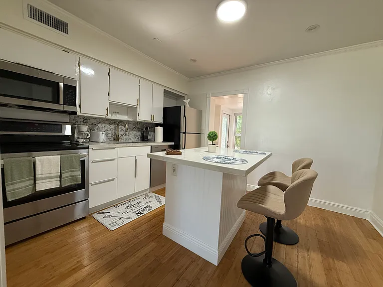 1413 SW 23rd Ave #2 — Photo 25
