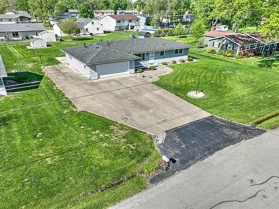 3rd image of 4732 E Hayden Dr