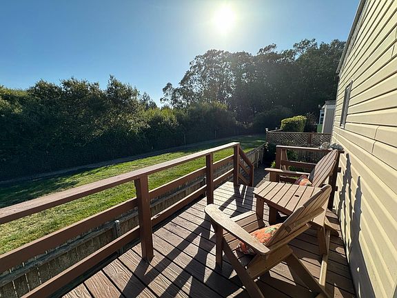 4th image of 7 Creekside Dr #7