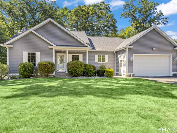 1 Arrowhead Trl, Waterford, CT 06385