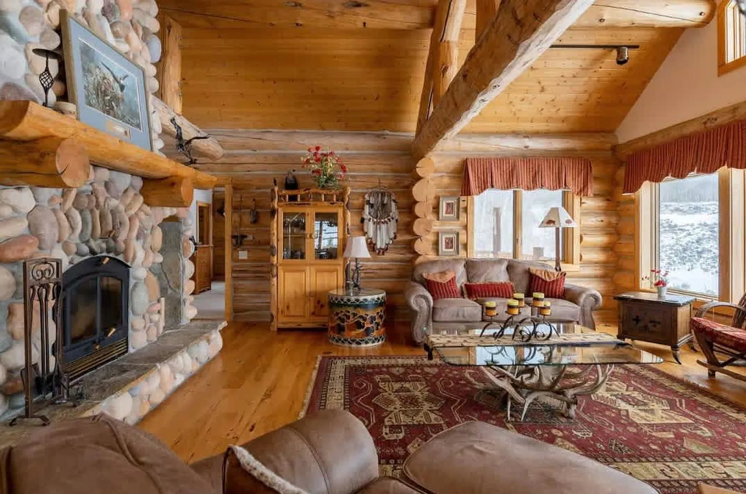 4 bed, 2.0 bath, $8,058 — Photo 2