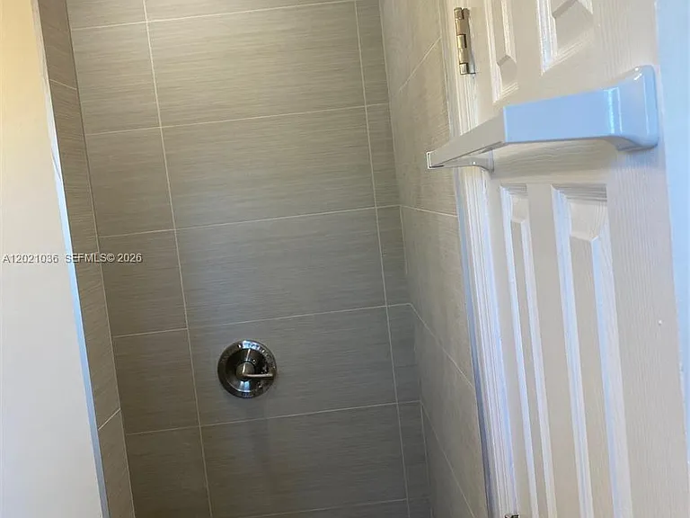 2325 N 25th Ave #2325 — Photo 13