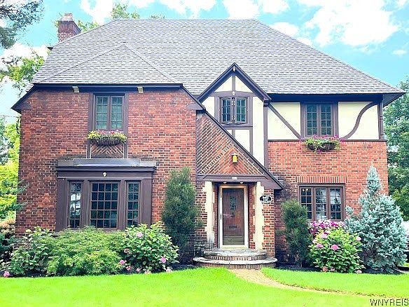 1st image of 110 Hancock Dr