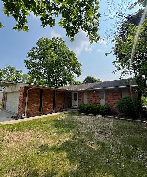 27030 Berkshire Dr — Photo 1