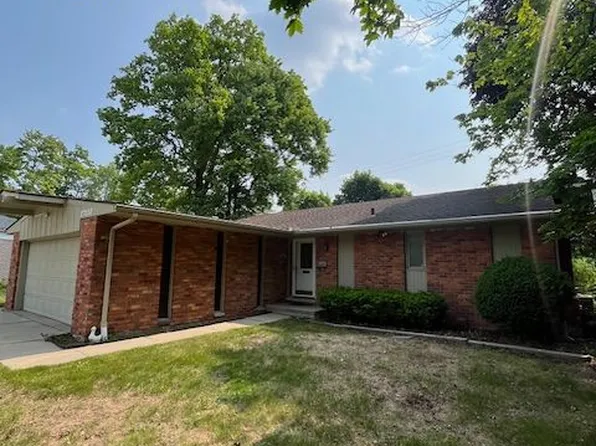 27030 Berkshire Dr, Southfield, MI 48076