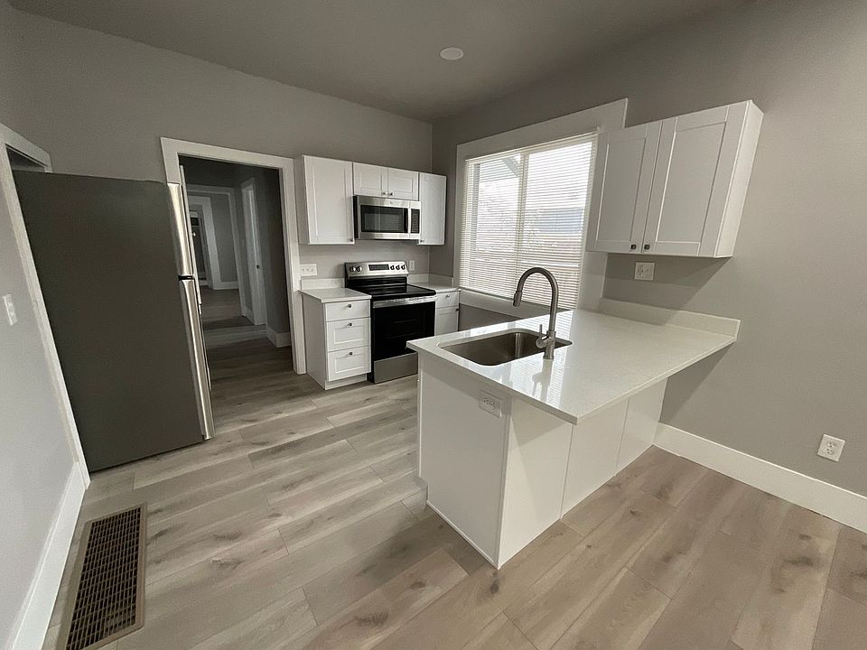 1st image of 663 E Downington Ave