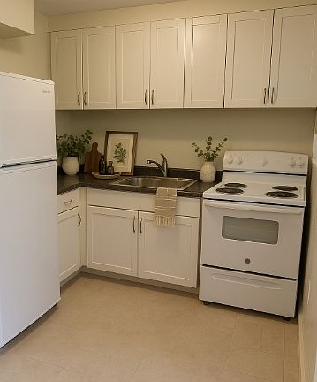 3rd image of 3627-3631 Delphos Ave #3627-2