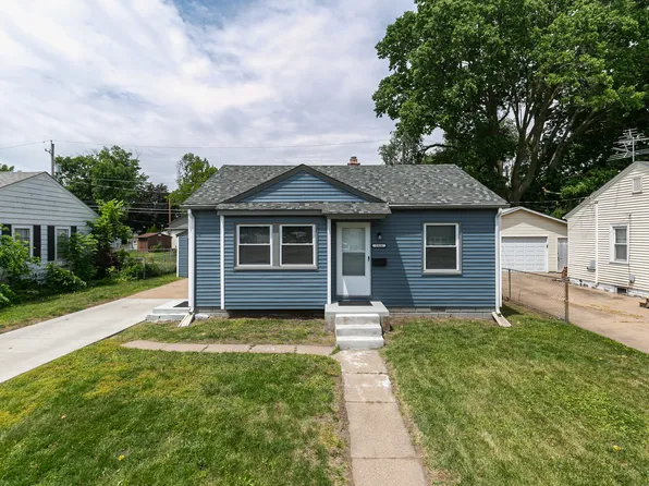 2326 11th St, Rock Island, IL 61201