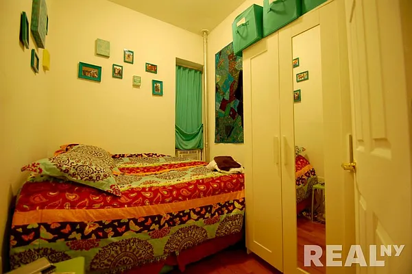 Rented by REAL New York | media 9