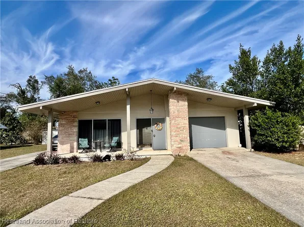 17 E Circle St, Avon Park, FL 33825