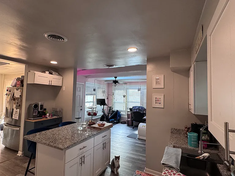9501 Beaumont St — Photo 2