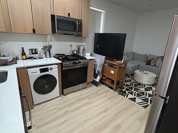 5th image of 1311 W Ohio St #2R