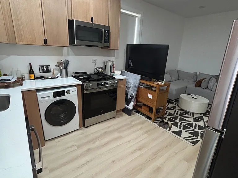 1311 W Ohio St #2R — Photo 5