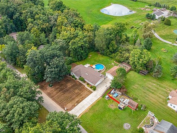2nd image of 7300 Rolling Hills Dr