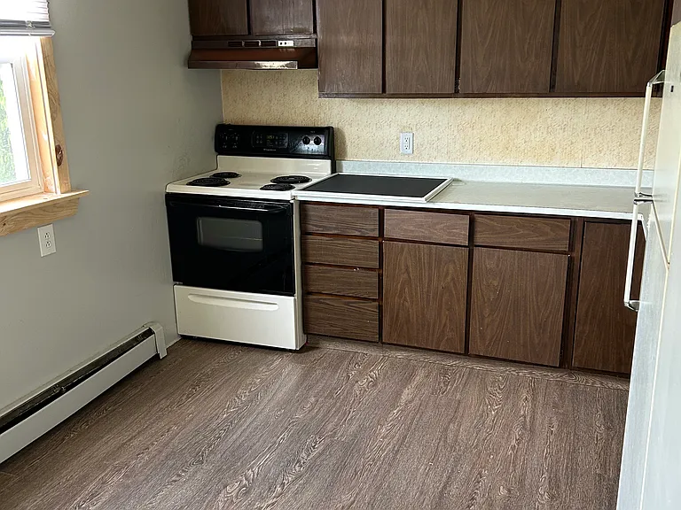 1396 Broadway St #1 — Photo 8
