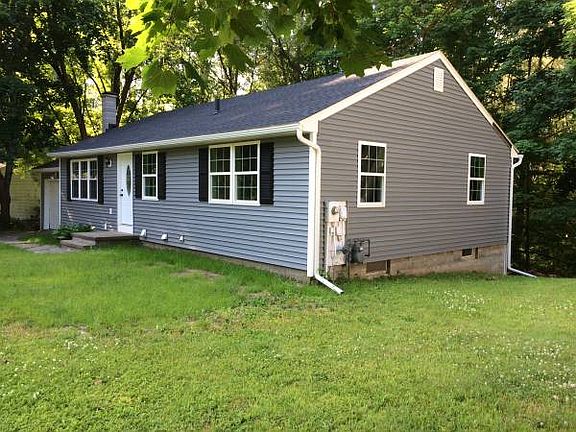 2nd image of 7650 Creekside Cir