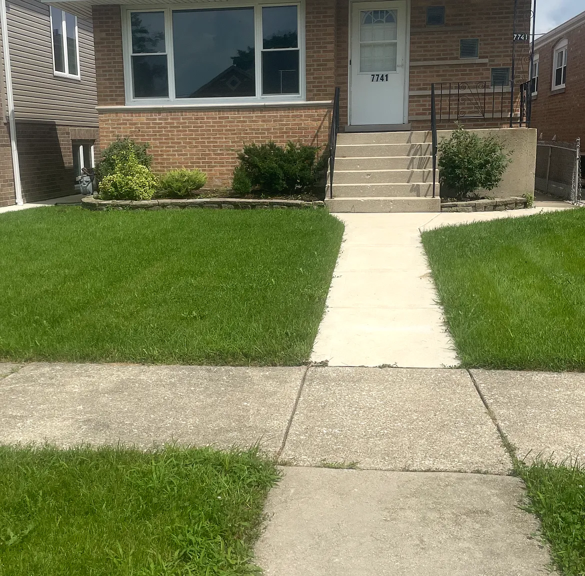 3 bed, 1300 sqft, $2,500 — Photo 1