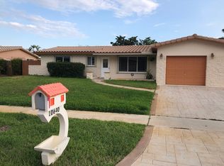 10640 NW 19th St, Pembroke Pines, FL 33026