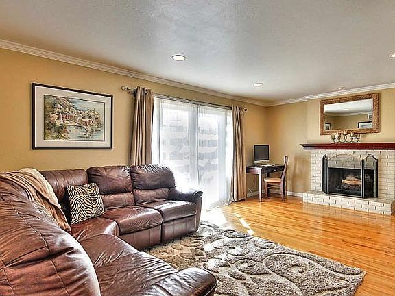 5th image of 1066 Welch Ave