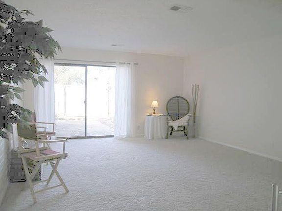 3rd image of 7364 Country Brook Dr