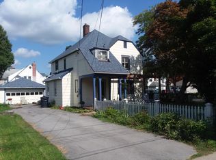 130 Burnham St, Newark, NY 14513