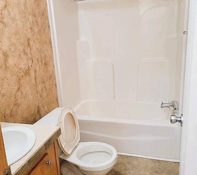 54 Cannon Dr — Photo 9