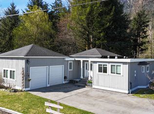1110 Laramee Rd, Squamish, BC V0N1H0