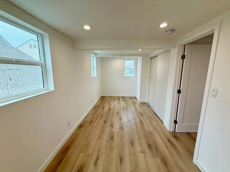 1021 Venice Blvd #&-1454 — Photo 13