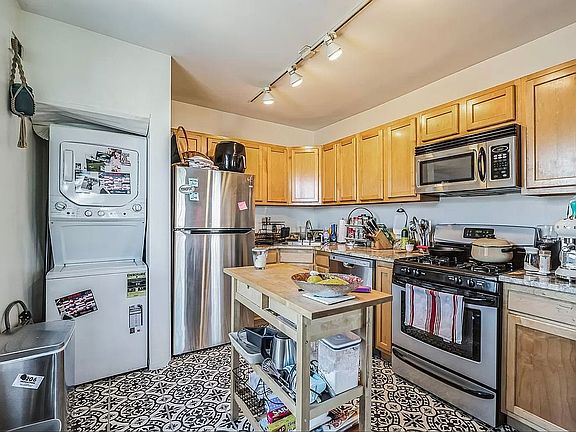 3rd floor kitchen