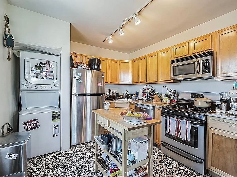 3rd floor kitchen