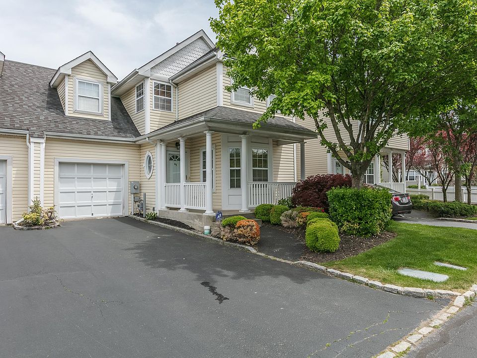 1st image of 49 Paddington Cir