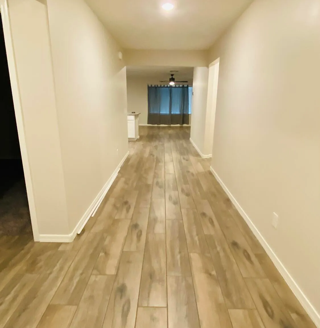 3 bed, 2.0 bath, 1680 sqft, $1,999 — Photo 2