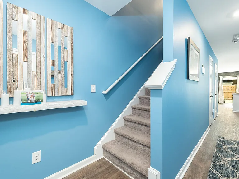 4589 Palm View Cir — Photo 3