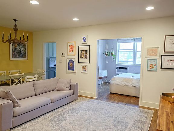 3rd image of 651 Vanderbilt St APT 1D