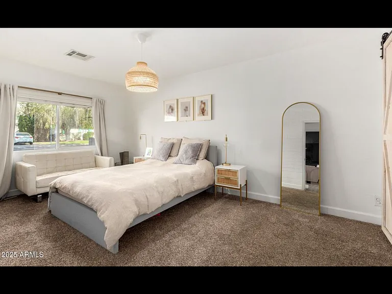 2613 E Pierson St — Photo 7