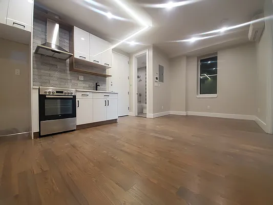 Rented by Doorway NYC, LLC | media 1