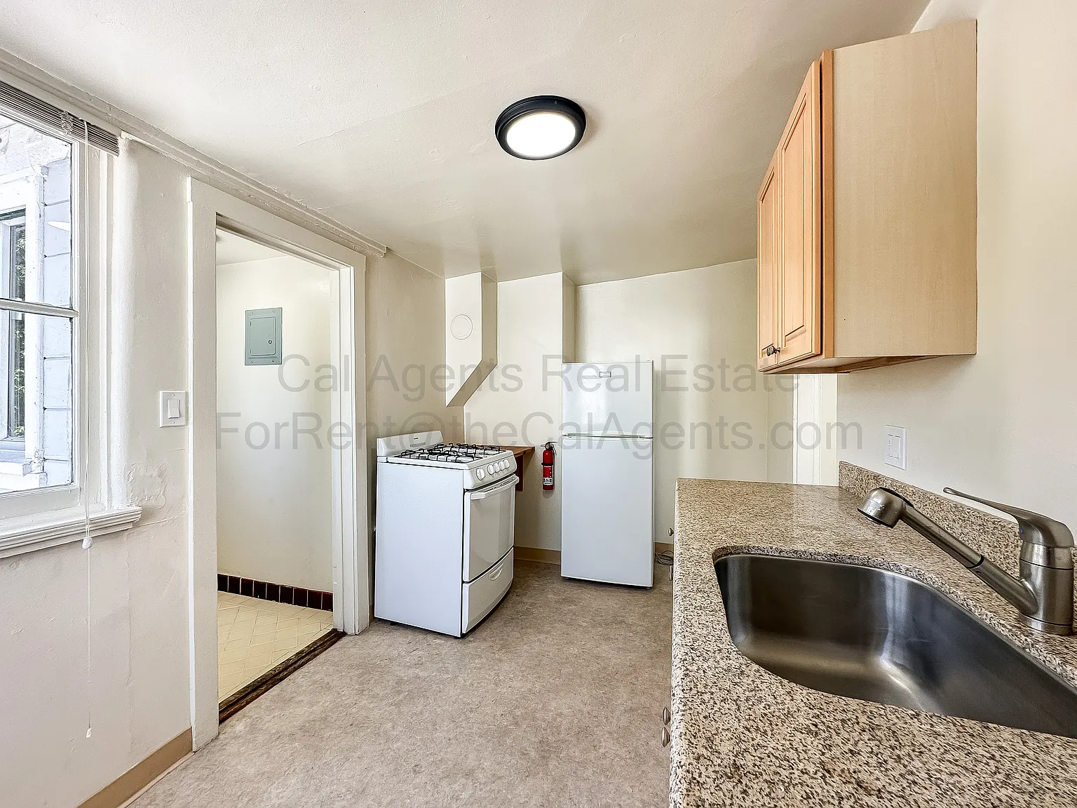 Studio, 329 sqft, $1,750 — Photo 4