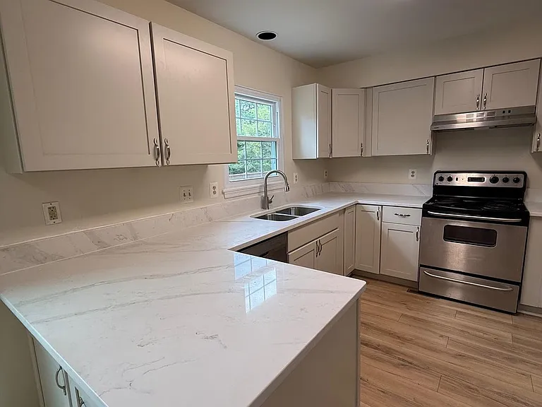 506 Hatchers Run Ct — Photo 12