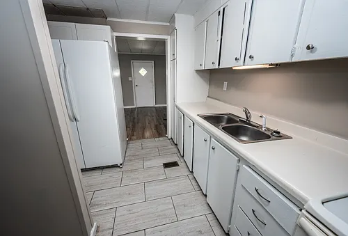 176 W Pine St — Photo 11