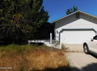 23441 Lakeview Dr, Tehachapi, CA 93561