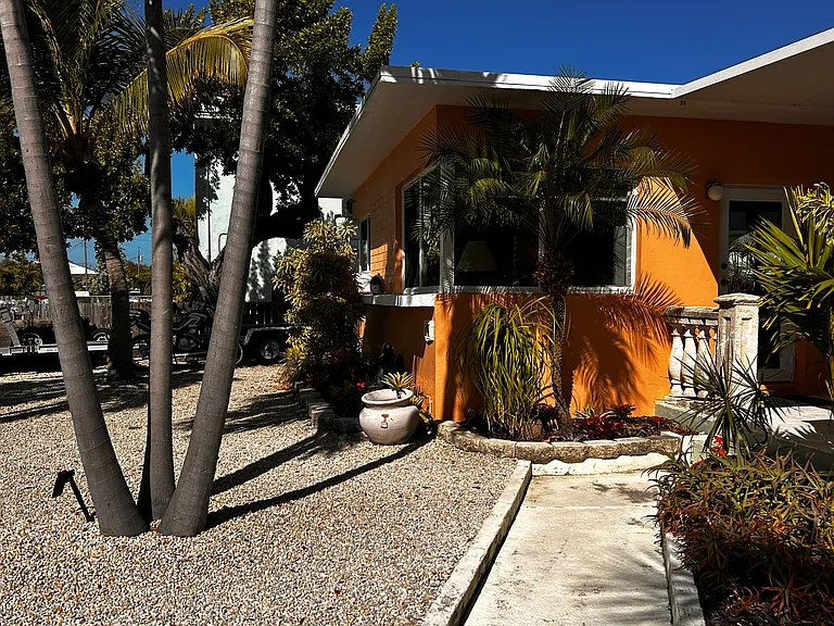 64 Seagate Blvd — Photo 57