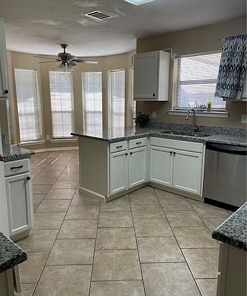 3rd image of 2756 Blanche Dr