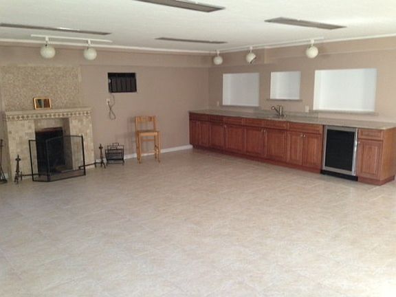 4th image of 7109 Avenue X
