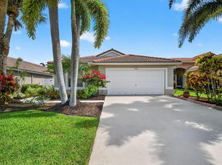 5146 Prairie Dunes Village Cir, Lake Worth, FL 33463