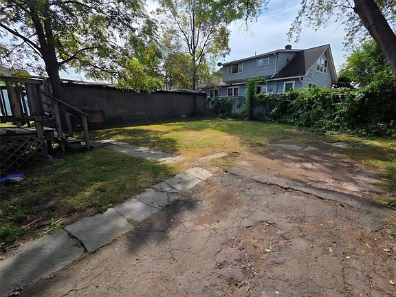 2nd image of 35 Dayton St #2