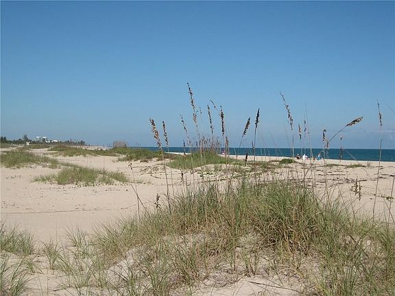 2nd image of 1440 Ocean Dr